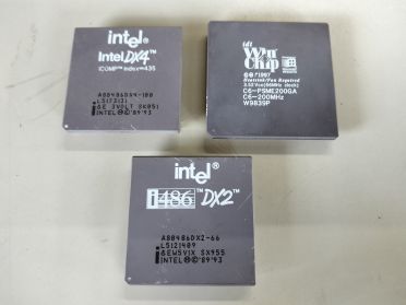 大阪・堺市のヒラノヤでは昔のPCやサーバーのCPUで紫色(セラミック)の外装のスクラップを高価買取しております。