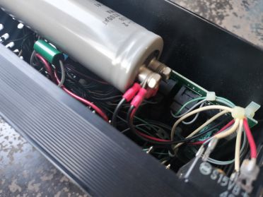 工業雑品スクラップ買取の例/機械の中の電子基板スクラップ