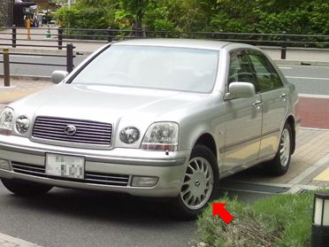 タイヤ付きアルミホイールスクラップ買取の例/自動車用のタイヤ付アルミホイール