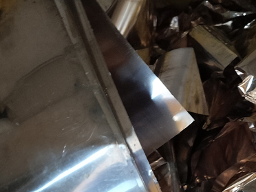 大阪・堺市のヒラノヤでは銀ろうの処分品をスクラップとして高価買取しております。