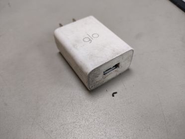 USBを挿入するタイプのAACアダプタースクラップの例
