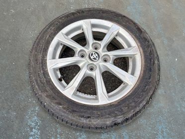 タイヤ付アルミホイールスクラップ買取の例/15インチ未満 軽自動車のタイヤ付ホイール