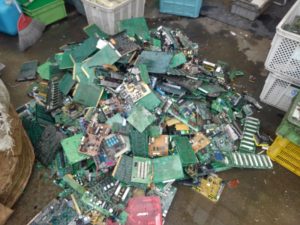 拡張カードからマザーボードなど基板ミックス