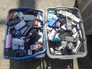 携帯電話スクラップ